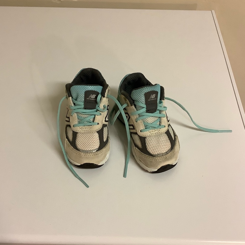 TODDLER New Balance size 5C